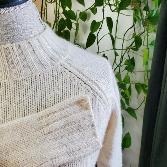 VINCE | Scoop Neck Cream 100% Cashmere Sweater (Size XS) - Picture 6 of 9